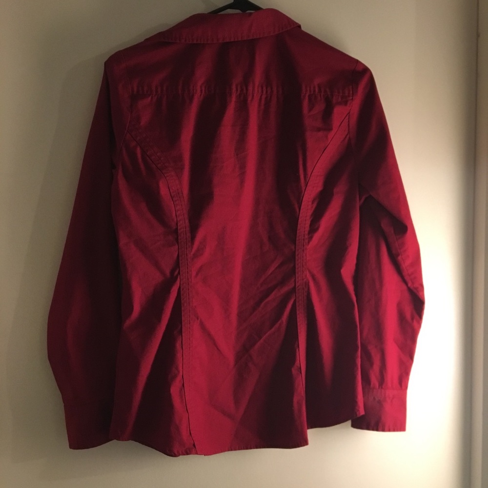 Express Essential Red Shirt - Picture 6 of 8
